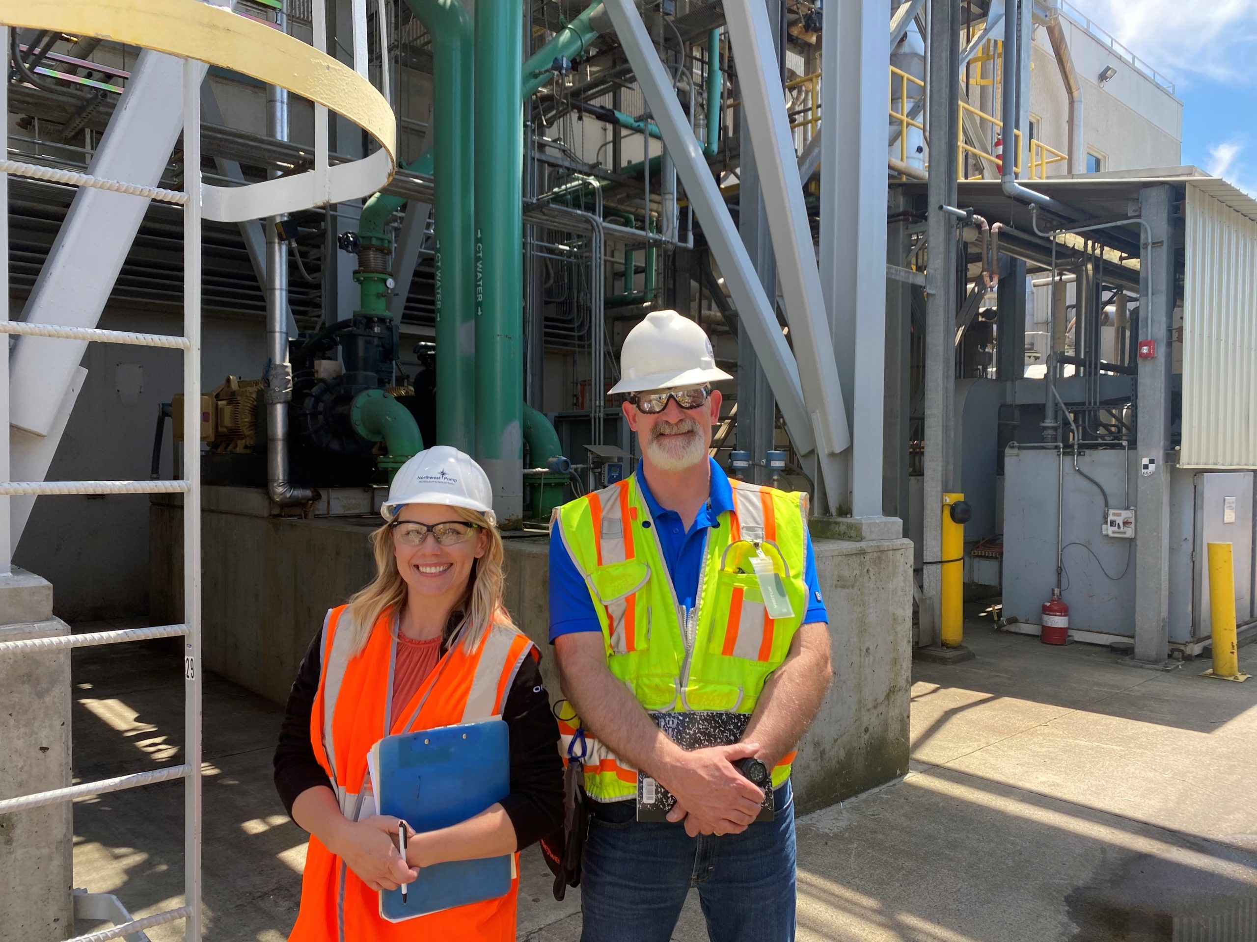 Northwest Pump employees Brianna and Jack on-site