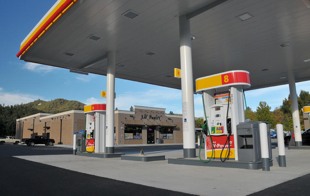 Shell gas station and convenience store